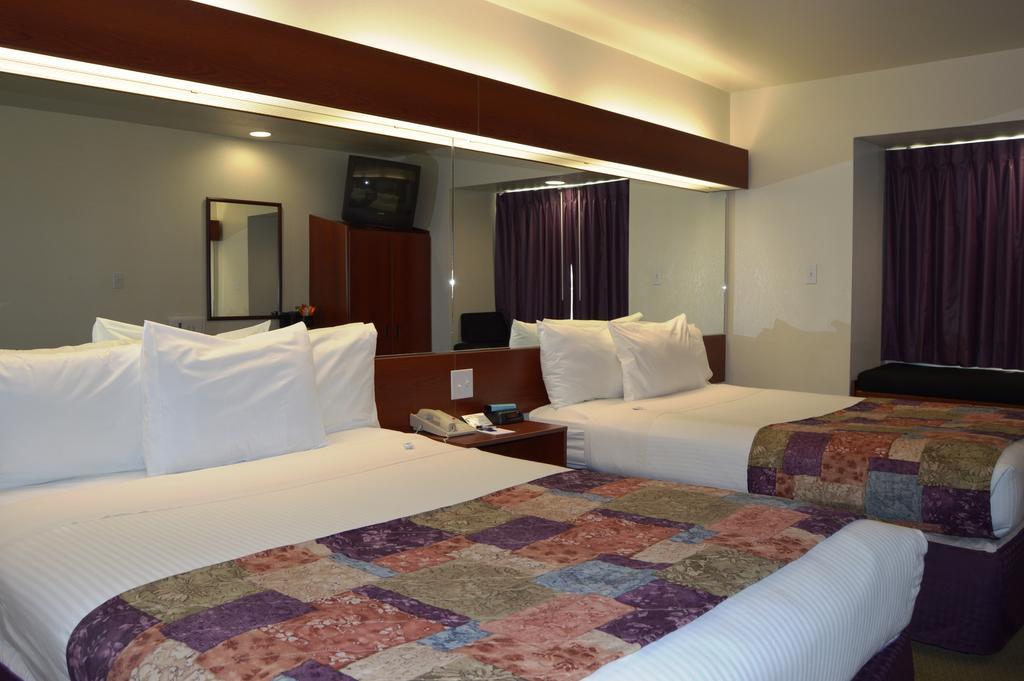 Microtel Inn And Suites By Wyndham Miami Ok Zimmer foto